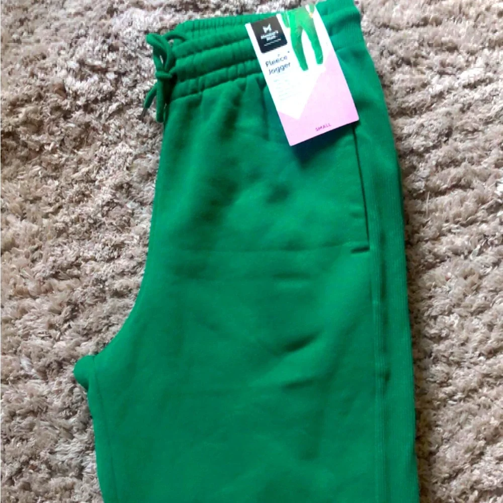 Joggers - Picture 1 of 3